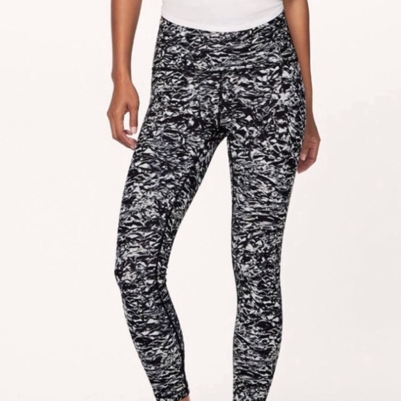 lululemon athletica Pants - RESERVED Lululemon Fast And Free 7/8 Tight II NWT